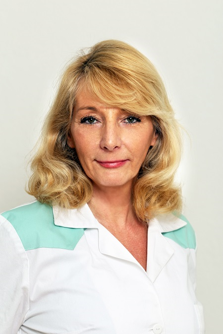 Dr. Skurdenka Beatrix 